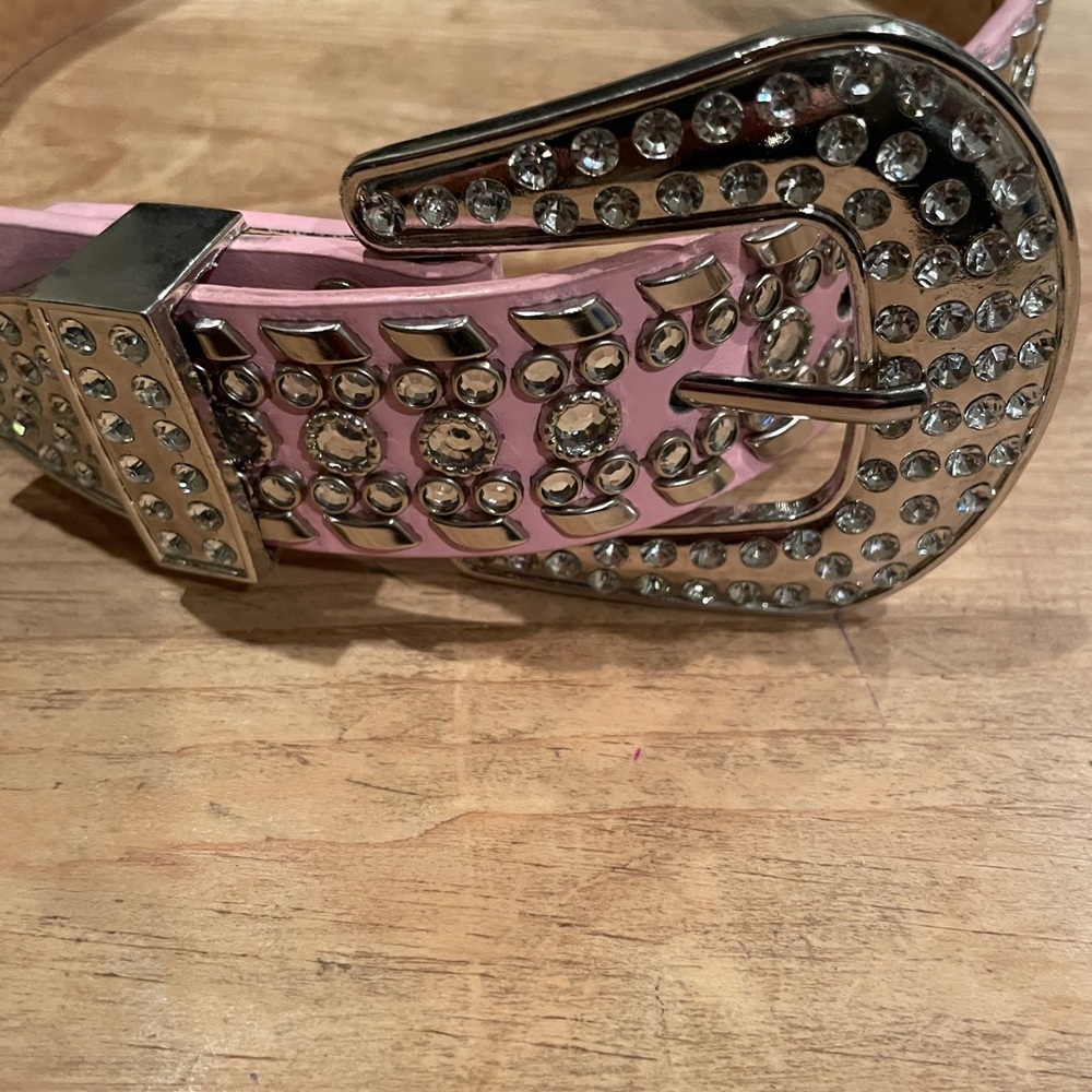 Like New Women’s Pink Silver Studded Rhinestone Belt Barbiecore Western Boho - Picture 4 of 12